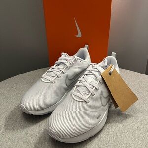 Nike Downshifter 12 White Silver Running Women’s Shoe Size 8.5 DD9294-100
